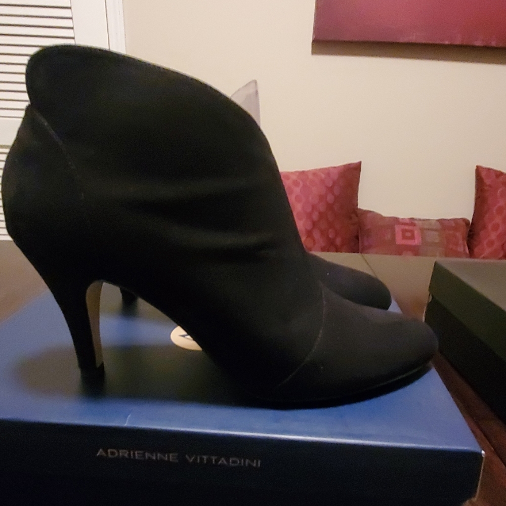 Adrienne Vittadini Booties